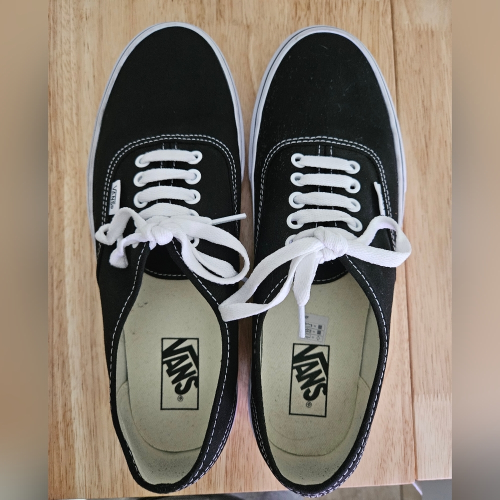 Vans Black & White